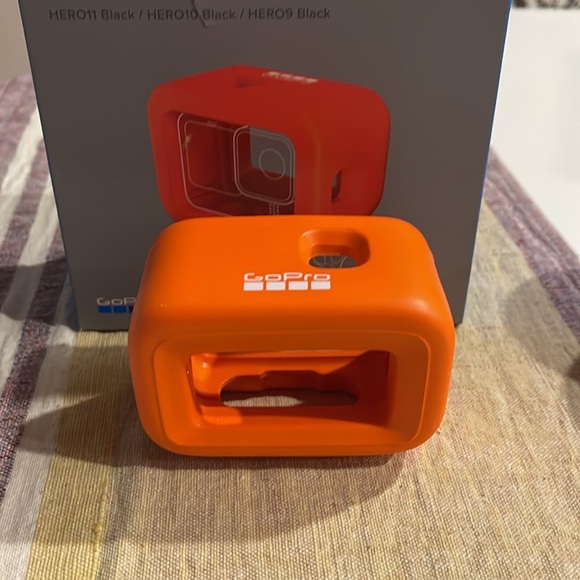 GoPro Floaty - Picture 5 of 6